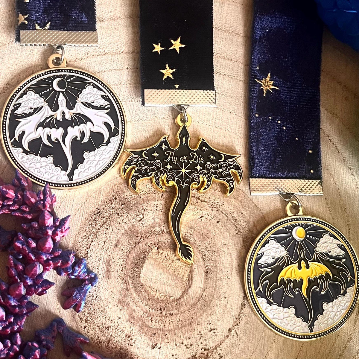 Fourth wing bookmark - Velvet dragon Empyrean series - officially licensed - fly or die