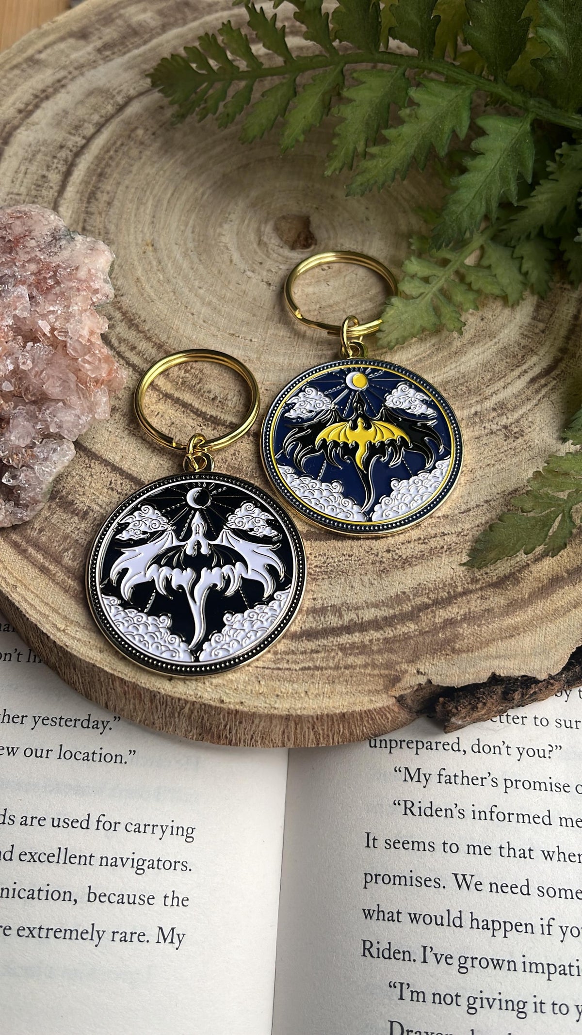 Officially licensed fourth wing fly or die dragon keychain keyring