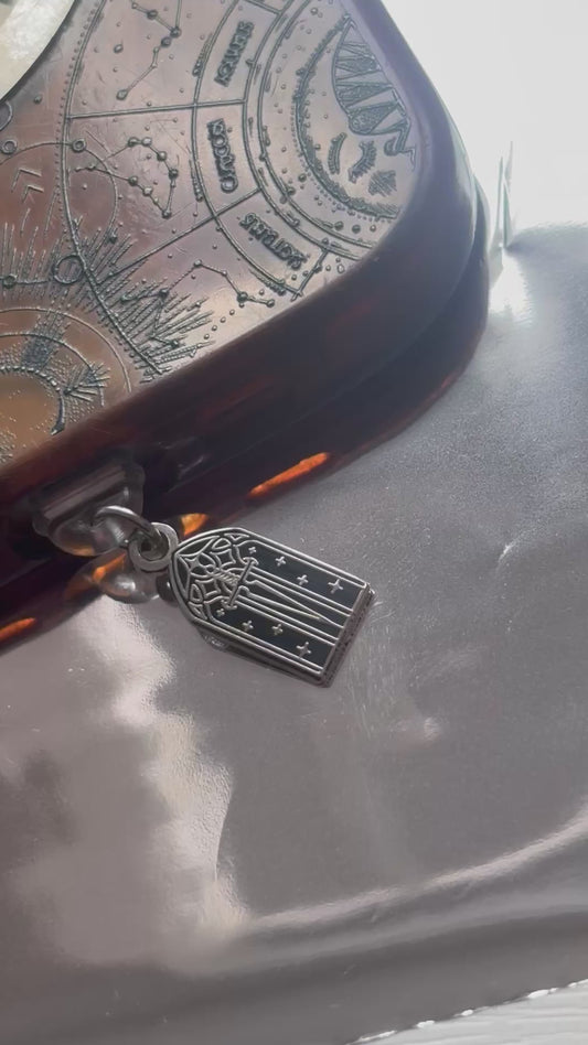 Fantasy Dust Plug charm - USBC